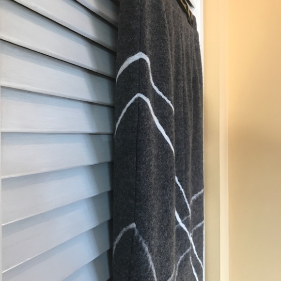 Modern Pencil Skirt- 100% Wool! EUC 3/$19 - Picture 5 of 16